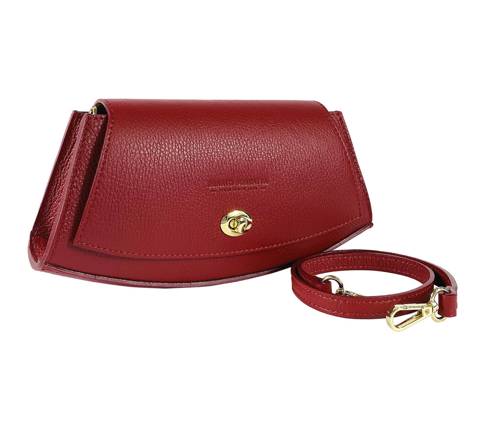 RB1009V | Borsa Donna a Spalla in Vera Pelle Made in Italy. Tracolla removibile. Attacchi con moschettoni in metallo Oro Lucido - Colore Rosso - Dimensioni: cm 30 x 16 x 7-3