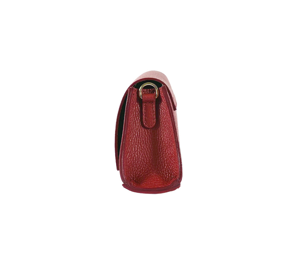 RB1009V | Borsa Donna a Spalla in Vera Pelle Made in Italy. Tracolla removibile. Attacchi con moschettoni in metallo Oro Lucido - Colore Rosso - Dimensioni: cm 30 x 16 x 7-4